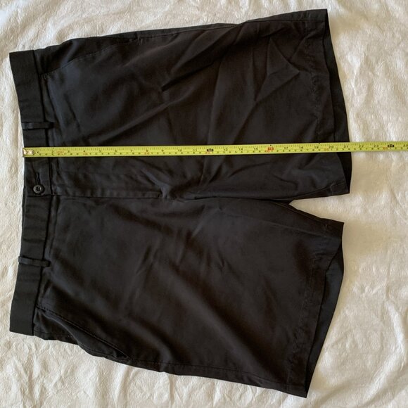 Men's Dockers Premium Golf Shorts - Black - Size 36 - Picture 10 of 16